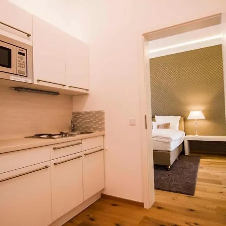 Helvetia Apartment *