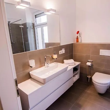 Apartment Helvetia Dusseldorf
